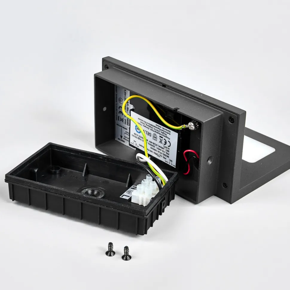 Kantet LED-utevegglampe Darina, bevegelsessensor