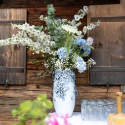 KARE Butterflies-vase, lyseblå, høyde 50 cm, steintøy