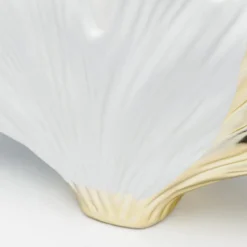 KARE Ginkgo Elegance-vase, høyde 18 cm, steintøy, hvit, gull