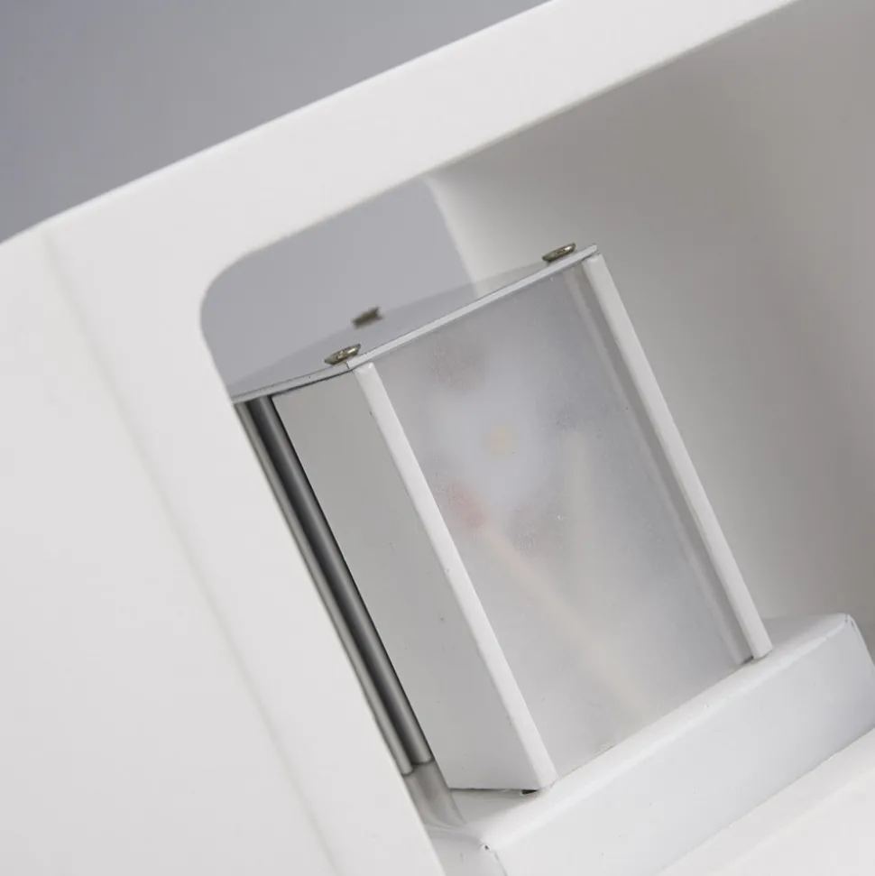 Kubeformet LED-vegglampe Marita laget av gips