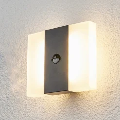 Kumi - LED-vegglampe for utendørsbruk