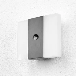 Kumi - LED-vegglampe for utendørsbruk