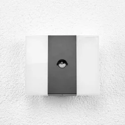 Kumi - LED-vegglampe for utendørsbruk