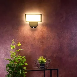 LED utendørs vegglampe Alkes L med sensor, 30 cm