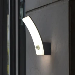 LED utendørs vegglampe Cairo, antrasitt, plast, sensor