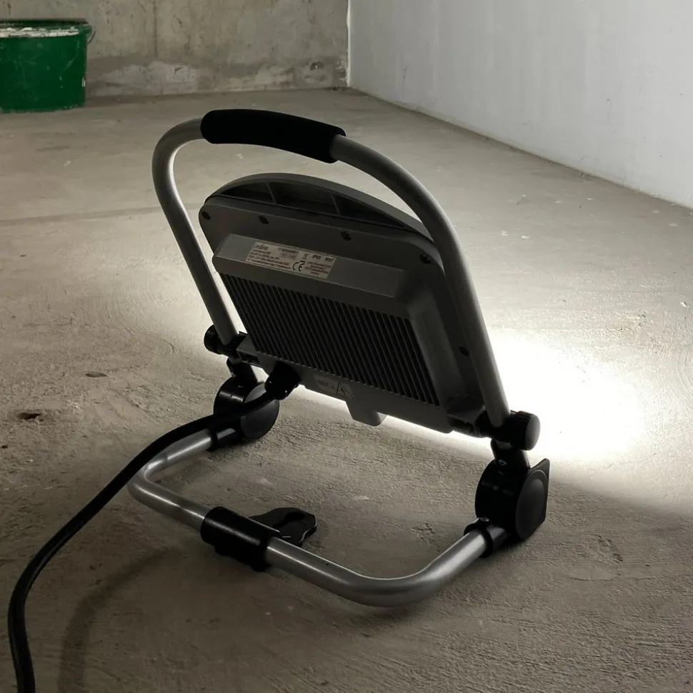 LED-arbeidslampe Charlottenburg 20B 6 500 K