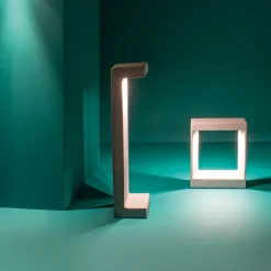 LED-gatelampe E192 av betong, høyde 70 cm