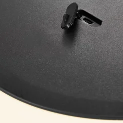 LED-gulvlampe Kettle Tripod i tre, skjerm 36 cm