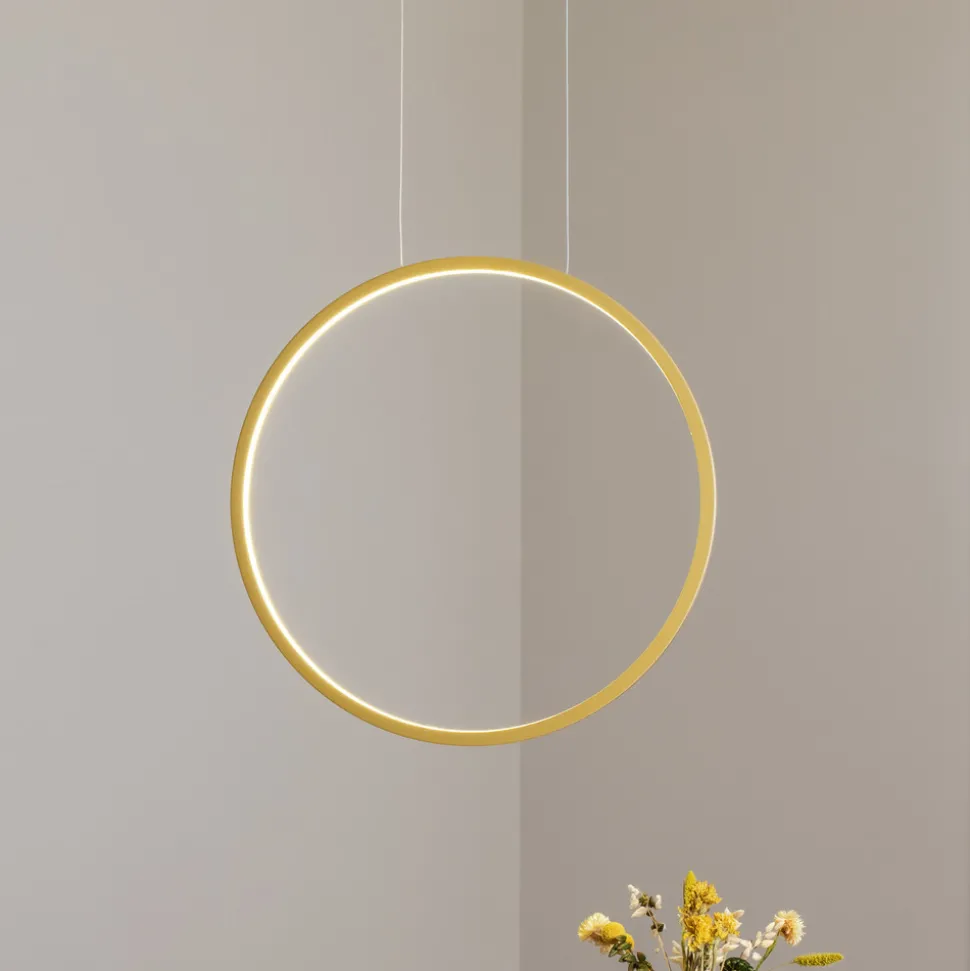 LED-hengelampe Saturno vertikal, gull, Ø 50 cm, metall