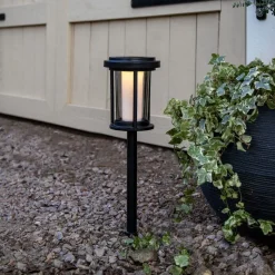 LED-lampe med jordspyd Alippa, svart, høyde 44 cm metall