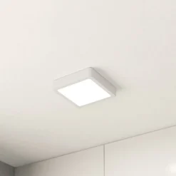 LED-panel for utenpåliggende montering Fueva 5 IP20 830 hvit 16x16 cm