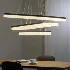 LED-pendellampe Nero, plast, svart, tre lamper, 140 W