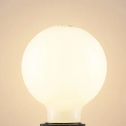 LED-pære E27 4 W G95 2 700 K globe, dimbar, opal