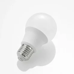 LED-pære E27 A60 4,9W 3 000 K opal 10 stk