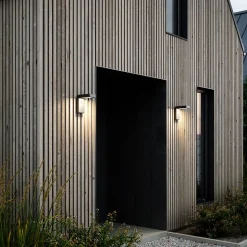 LED-solcellevegglampe Alya med bevegelsessensor