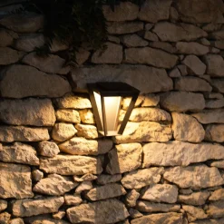 LED-solvegglampe Metro med sensor, grå