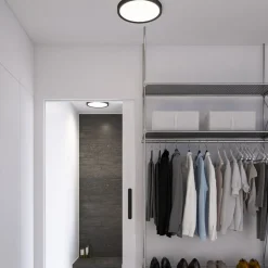 LED-taklampe Liva Smart, svart