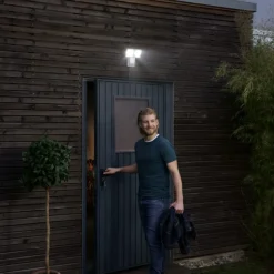 LEDVANCE Endura Pro Spot Sensor LED-spot 16 W hvit