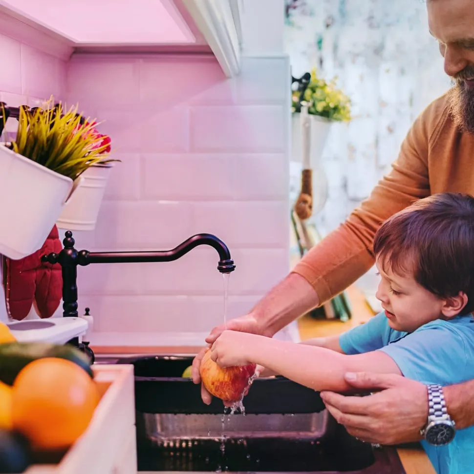 LEDVANCE SMART+ WiFi Undercabinet panel 30x20cm