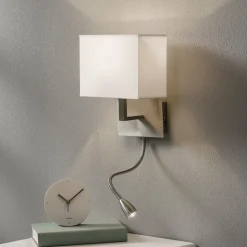 LED-vegglampe 6519 med LED-leselampe, satengsølv