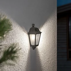LED-vegglampe Iesse svart, saltvannsresistent
