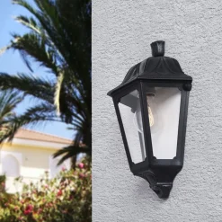 LED-vegglampe Iesse svart, saltvannsresistent