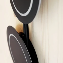 LED-vegglampe Planetarium, svart, høyde 120 cm, 3 lys i aluminium