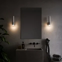 LED-vegglampe til bad Helva Night, krom