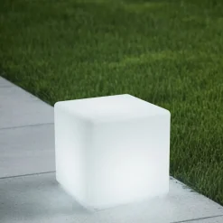 Lindby Akku-LED-utelampe Cubara, RGB, kube, plast