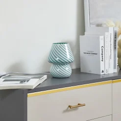 Lindby Andriana bordlampe, grønn/hvit, glass, Ø 15 cm