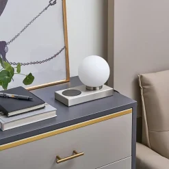 Lindby bordlampe Junis, nikkel, ladefunksjon