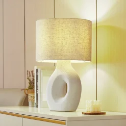 Lindby bordlampe Thalassia, hvit, Ø 30 cm, keramikk