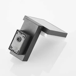 Lindby Laira utendørs LED-solcellevegglampe 15,5cm