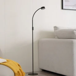 Lindby LED-gulvlampe Maori, 140 cm, svart, CCT, dimbar