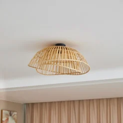 Lindby taklampe Ilajus, Ø 62 cm, naturlig bambus