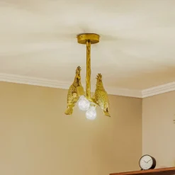 Lindby taklampe Nirvathia, papegøyer, messingfarget