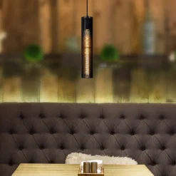 Lionel pendellampe med skjerm av metallstiver