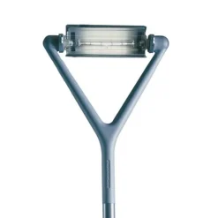 Lola - en multifunksjons stålampe