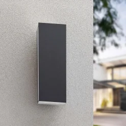 Lucande Aegisa LED utendørs LED-vegglampe, kantet