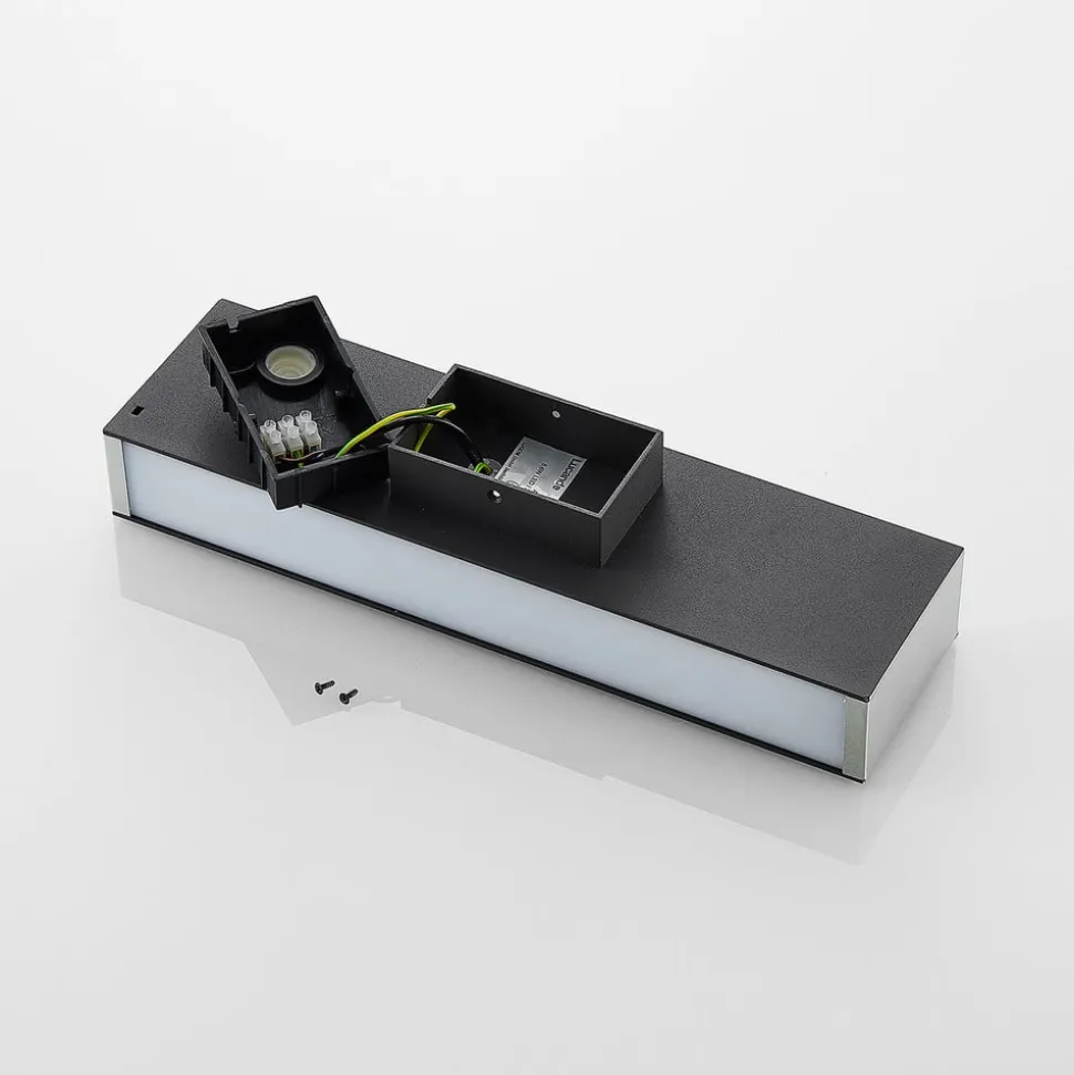 Lucande Aegisa LED utendørs LED-vegglampe, kantet