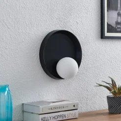 Lucande Andelina vegglampe, rund, svart