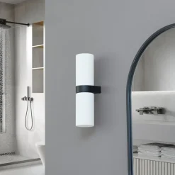 Lucande Basolo vegglampe til bad, svart, høyde 31,5 cm, glass