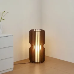 Lucande Gulvlampe Juneta, 75 cm, brun, tre, tekstil