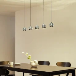 Lucande LED-pendellampe Hayley, svart, 5 lyskilder, langstrakt