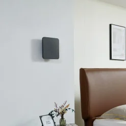 Lucande LED-vegglampe Elrik, svart, 22 cm høy, metall