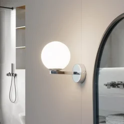 Lucande vegglampe Bidolo, kromfarget, glass, Ø 12 cm, IP44