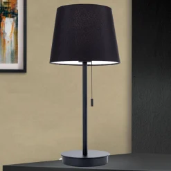 Ludwig bordlampe med USB-port svart