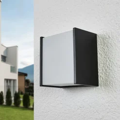 Macaw - LED-utevegglys