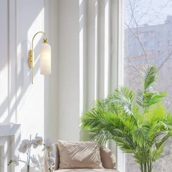 Maytoni Antic vegglampe, hvit glasskjerm