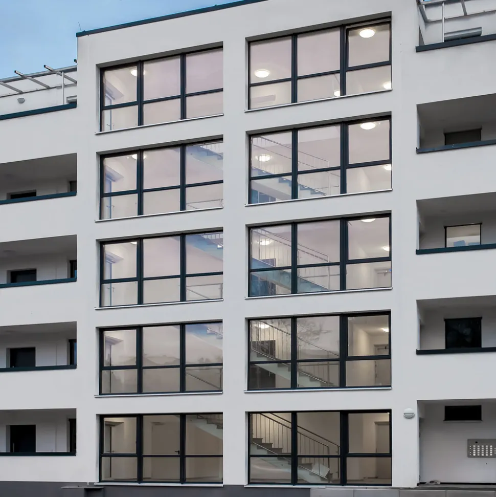 Megaman Renzo+ LED-vegglampe ColorSelect Ø 33 cm